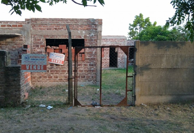 Terreno con obra techada 