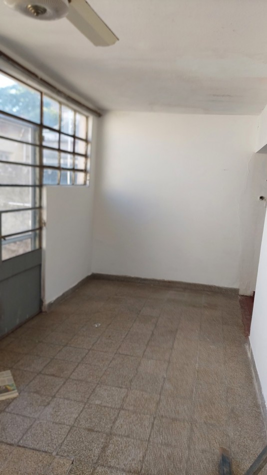 VENDO CASA BELGRANO 2.010