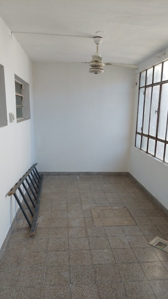VENDO CASA BELGRANO 2.010