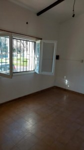 VENDO CASA BELGRANO 2.010
